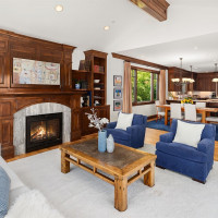 8260 Avalon Drive, Mercer Island, WA 98040