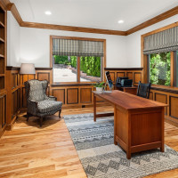 8260 Avalon Drive, Mercer Island, WA 98040