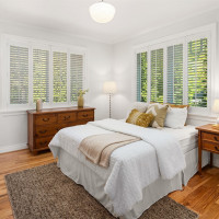 8260 Avalon Drive, Mercer Island, WA 98040