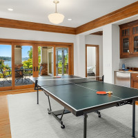 8260 Avalon Drive, Mercer Island, WA 98040