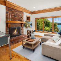 8260 Avalon Drive, Mercer Island, WA 98040