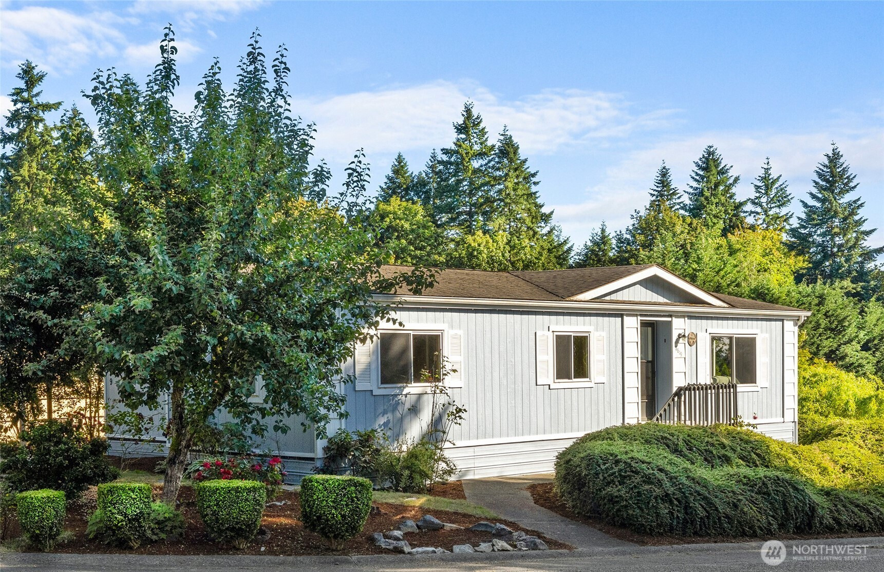 18819 128th Avenue NE, Bothell, WA 98011