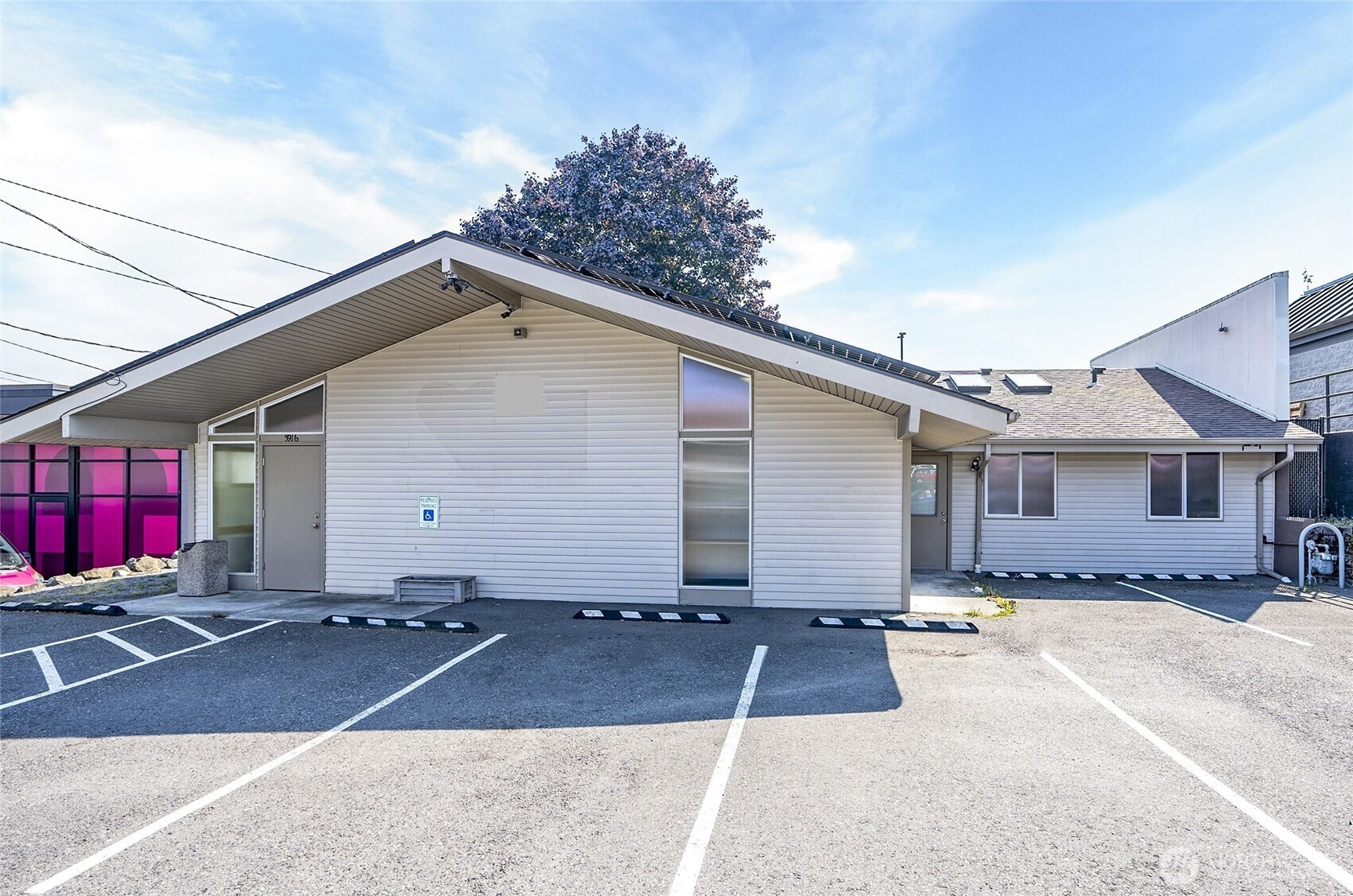 5916 6th Avenue, Tacoma, WA 98406