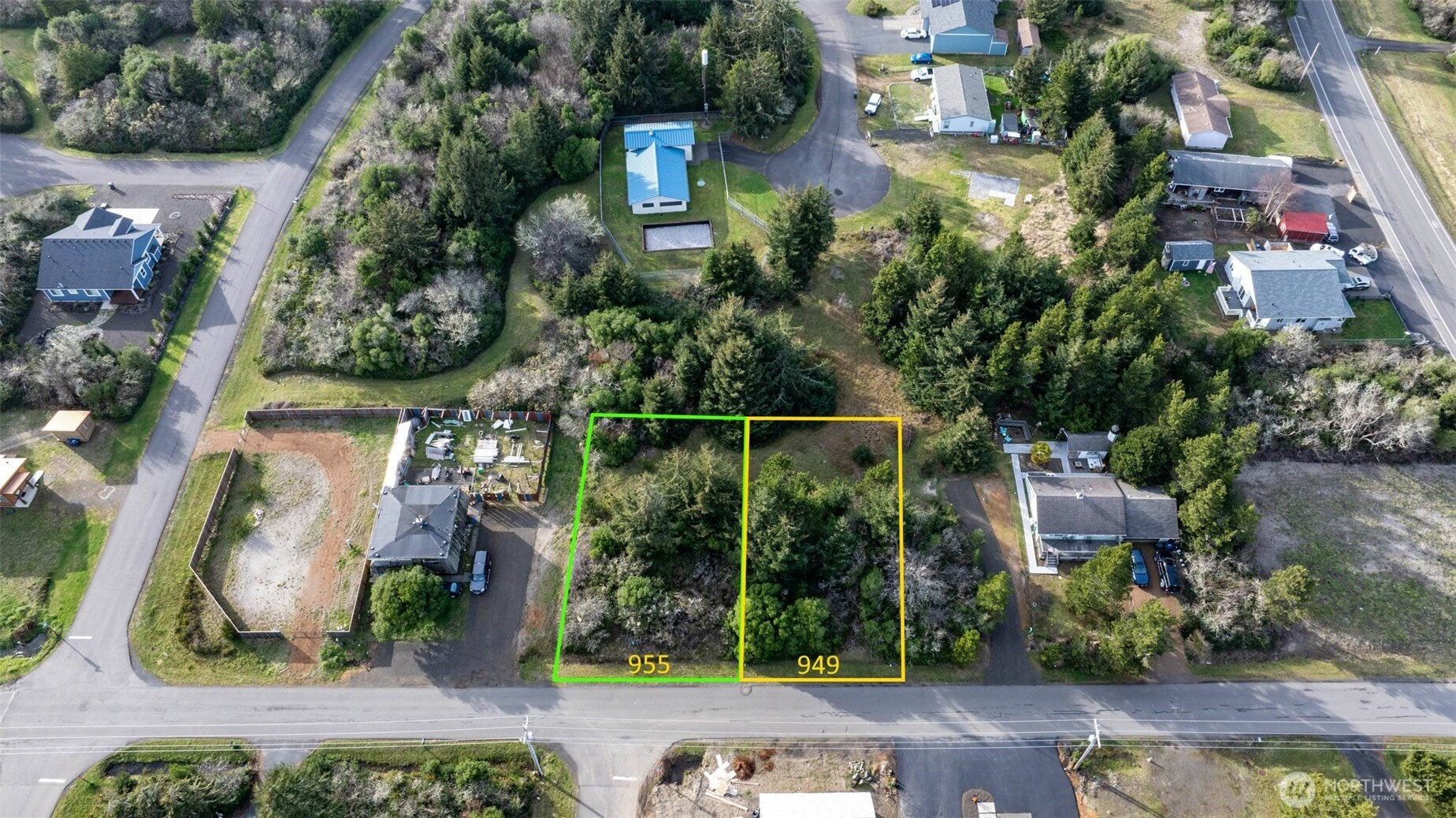 949 Tonquin Avenue SW, Ocean Shores, WA 98569