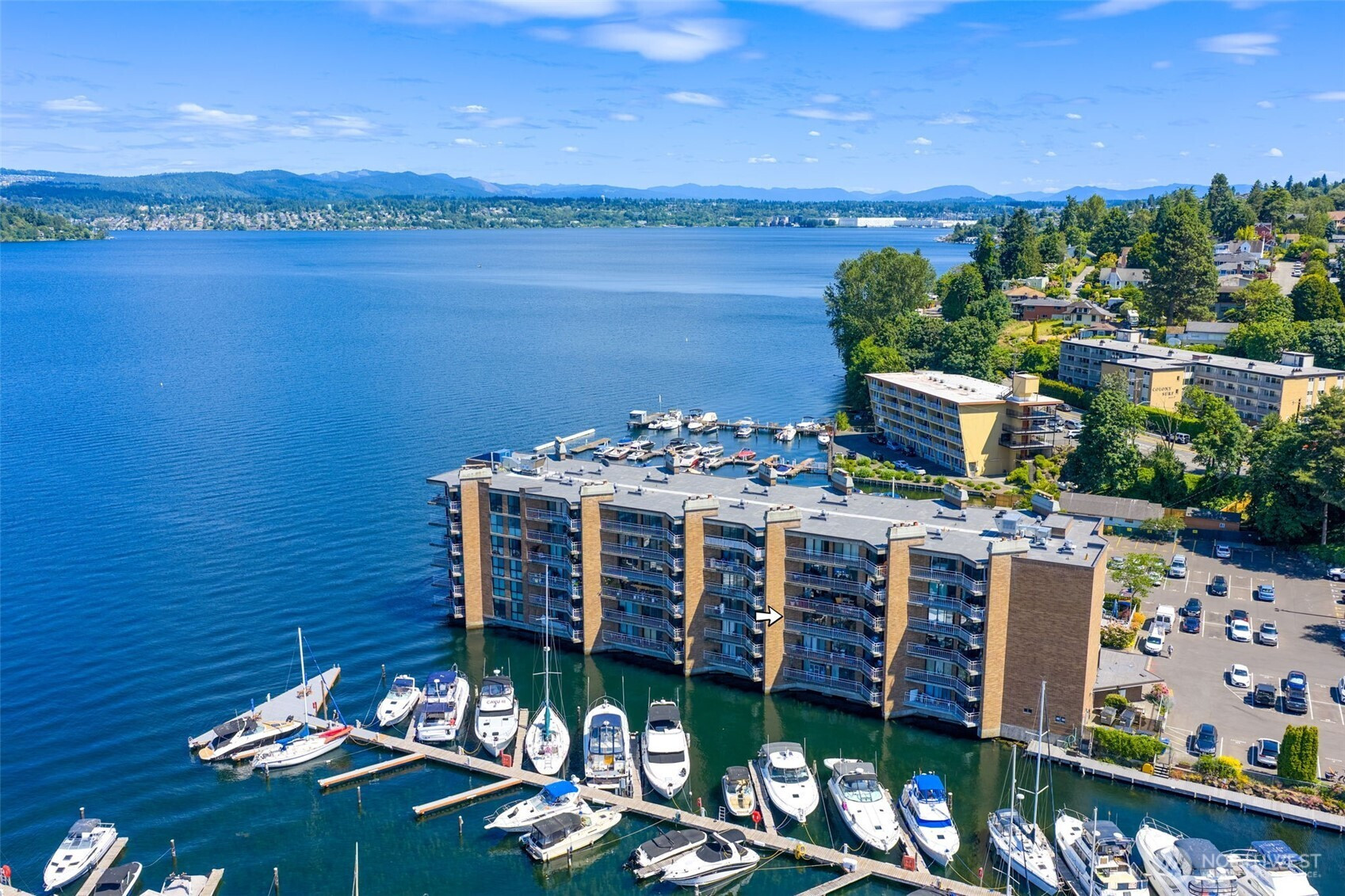 9500 Rainier Avenue S, Seattle, WA 98118