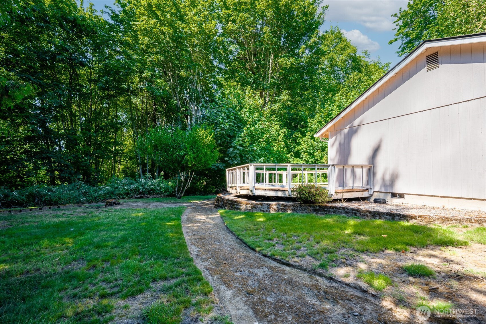 2711 Castlewood Court SE, Olympia, WA 98501