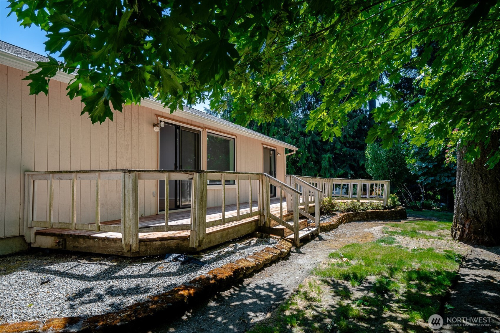 2711 Castlewood Court SE, Olympia, WA 98501