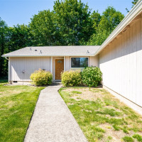 2711 Castlewood Court SE, Olympia, WA 98501