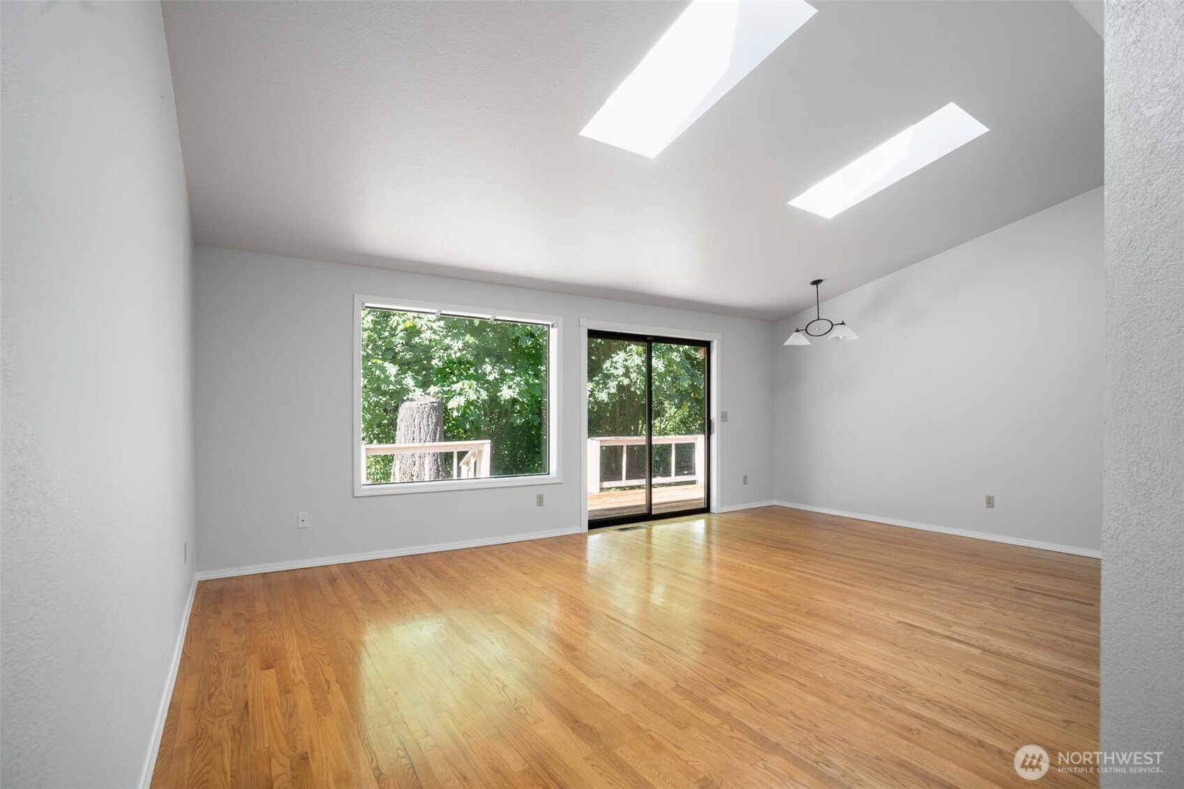 2711 Castlewood Court SE, Olympia, WA 98501