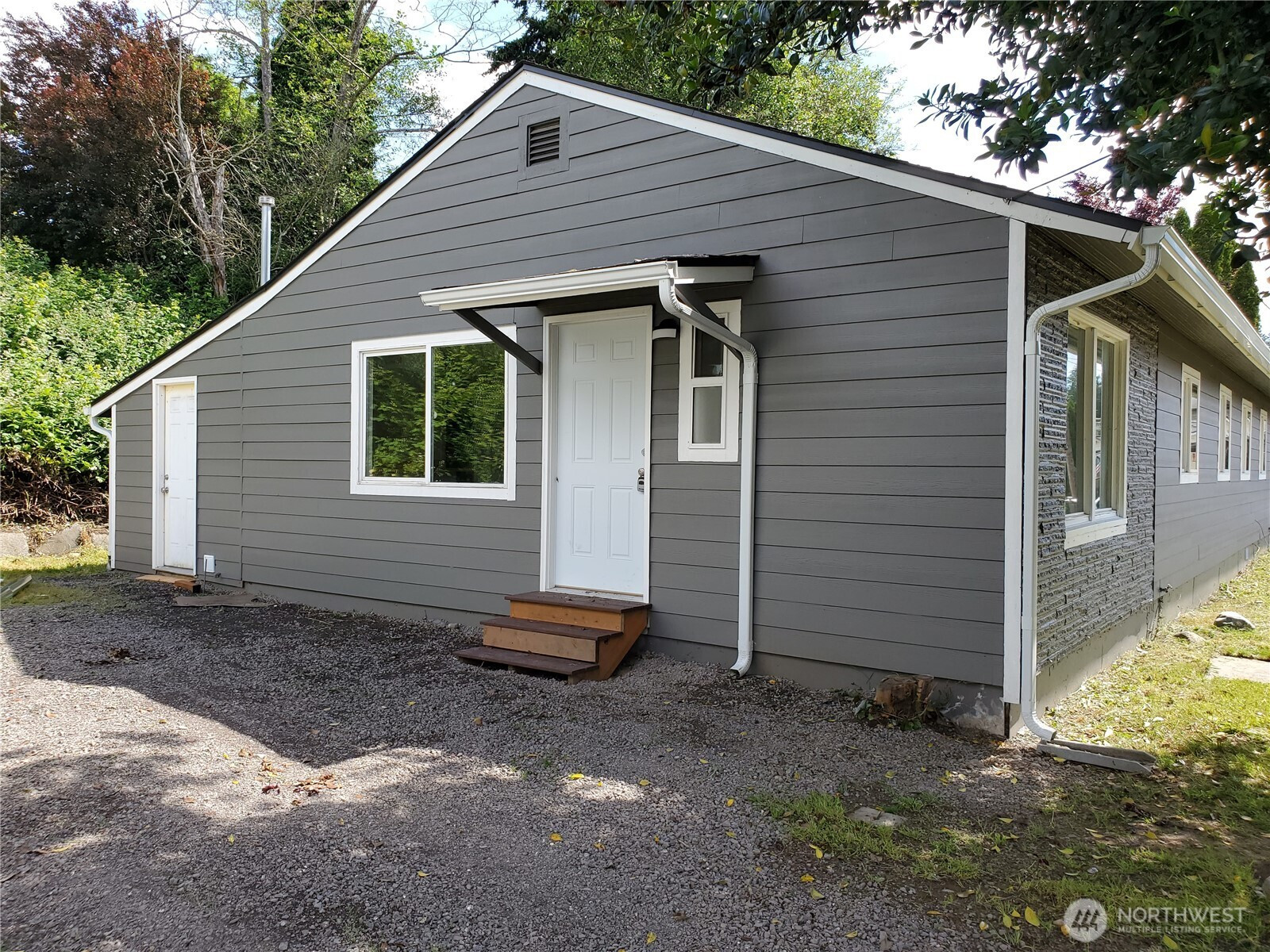 122 Acorn Street, Bremerton, WA 98310