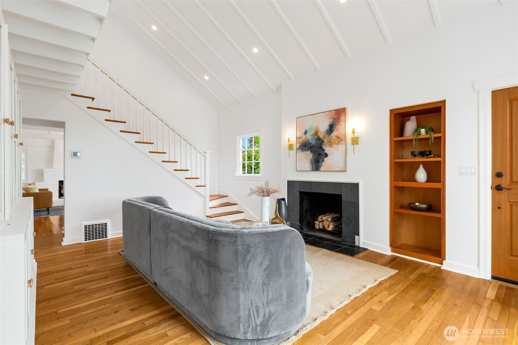 749 N 98th Street, Seattle, WA 98103