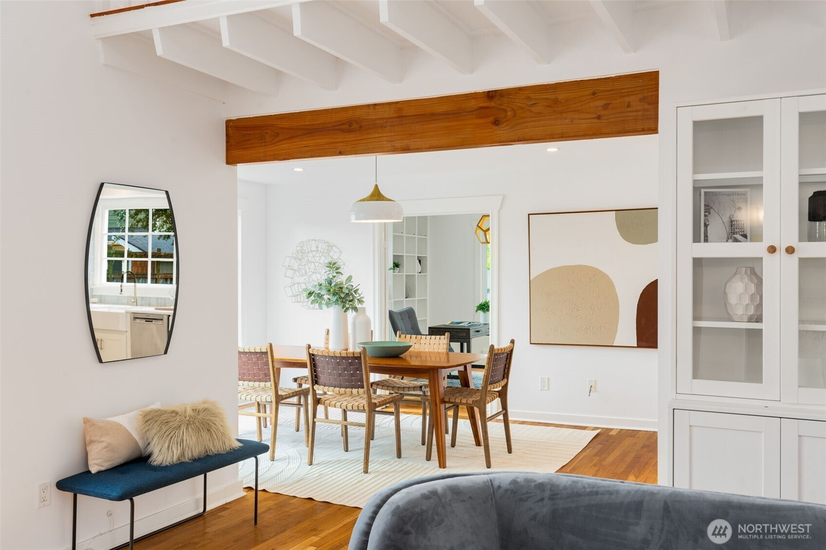 749 N 98th Street, Seattle, WA 98103