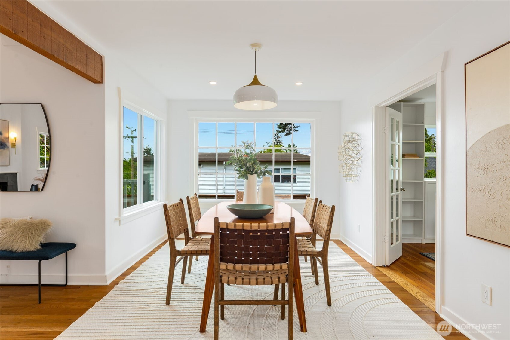 749 N 98th Street, Seattle, WA 98103