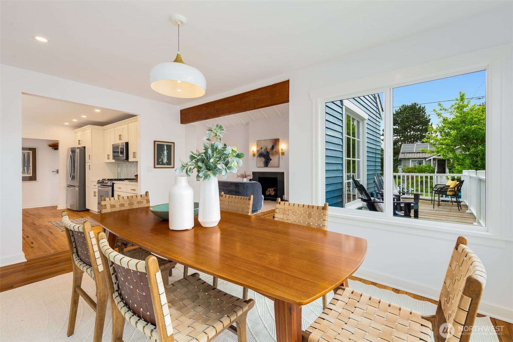 749 N 98th Street, Seattle, WA 98103