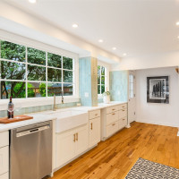 749 N 98th Street, Seattle, WA 98103