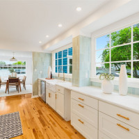 749 N 98th Street, Seattle, WA 98103