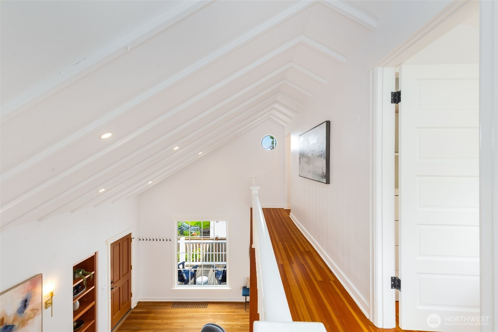 749 N 98th Street, Seattle, WA 98103