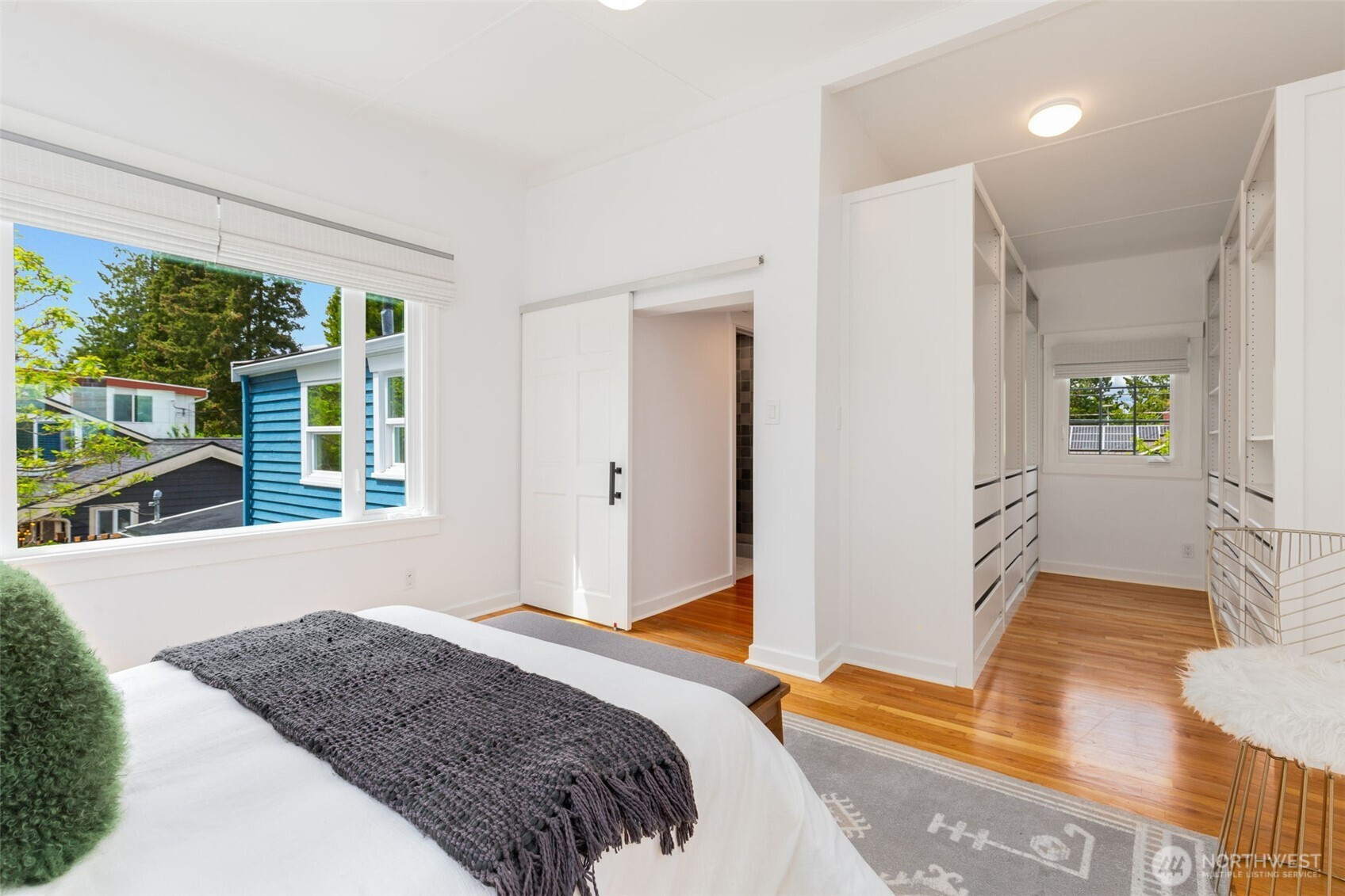 749 N 98th Street, Seattle, WA 98103