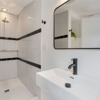 749 N 98th Street, Seattle, WA 98103