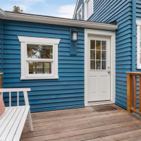 749 N 98th Street, Seattle, WA 98103