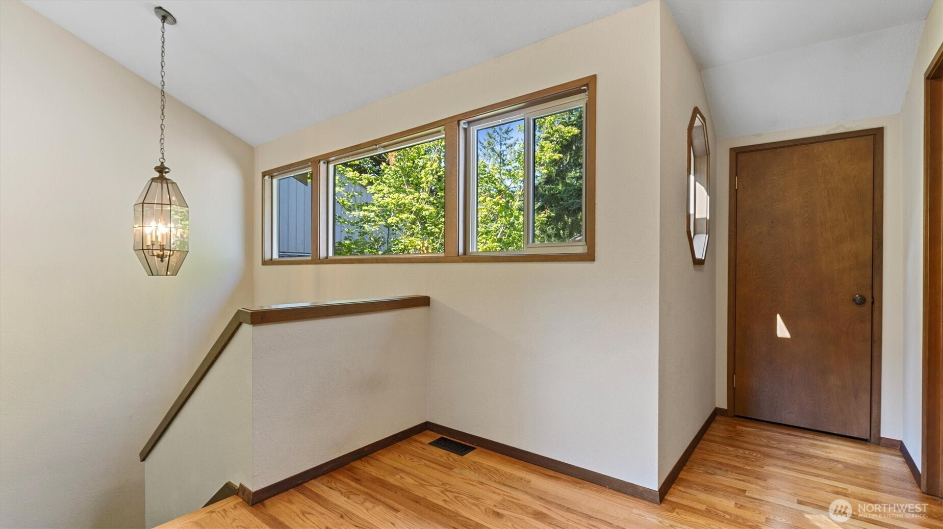 9623 NE Riverbend Drive, Bothell, WA 98011