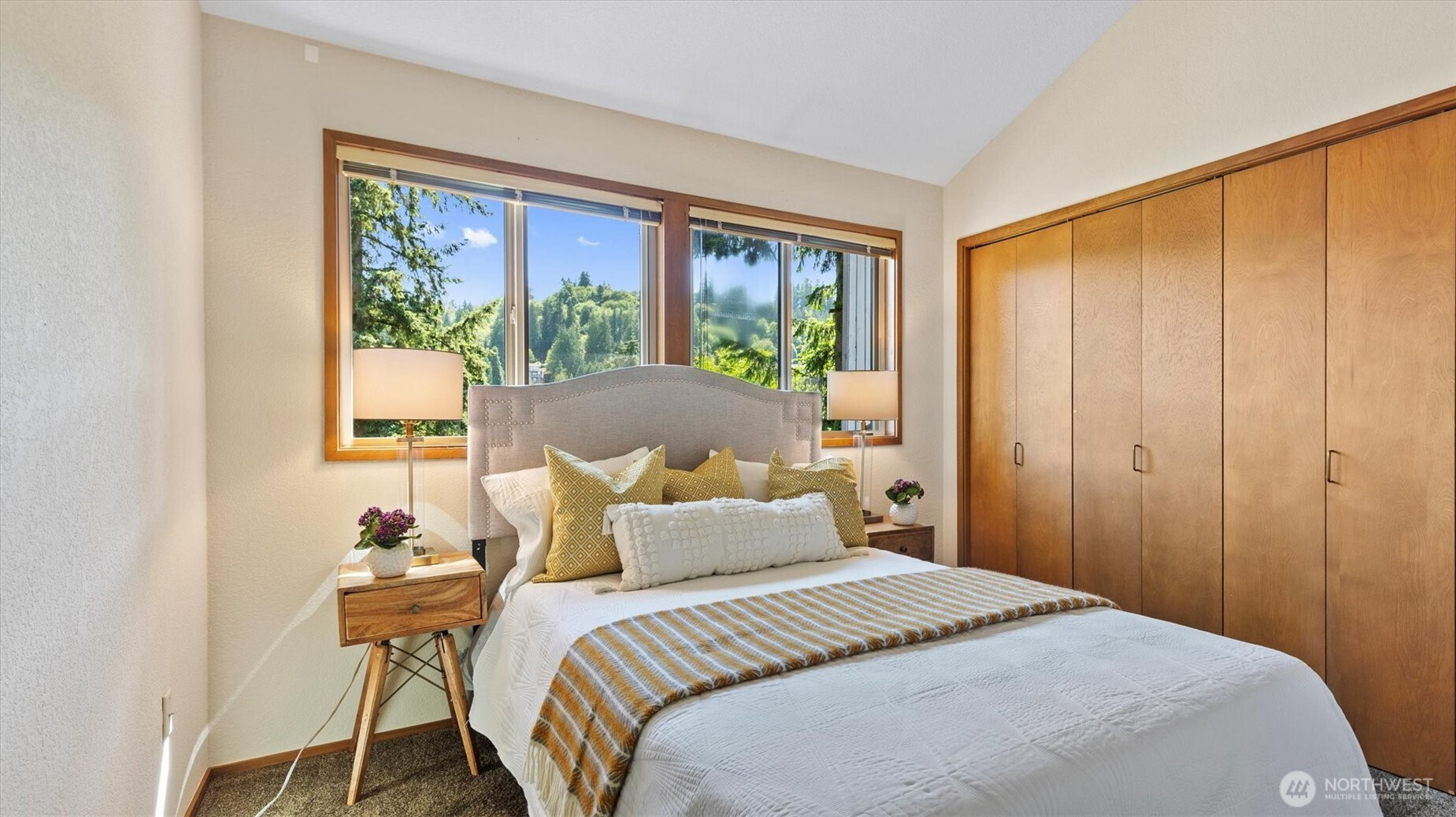 9623 NE Riverbend Drive, Bothell, WA 98011