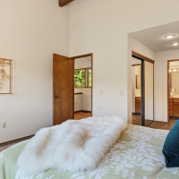 9623 NE Riverbend Drive, Bothell, WA 98011