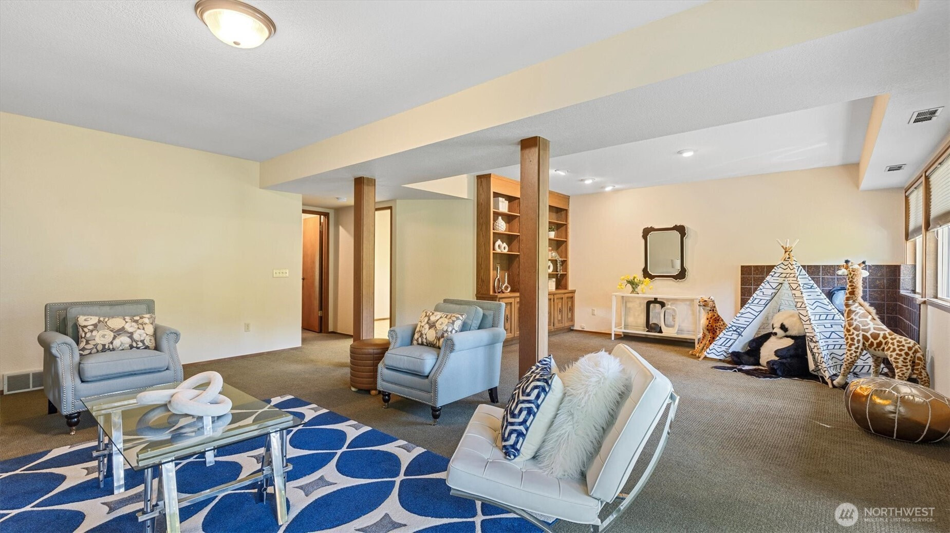 9623 NE Riverbend Drive, Bothell, WA 98011