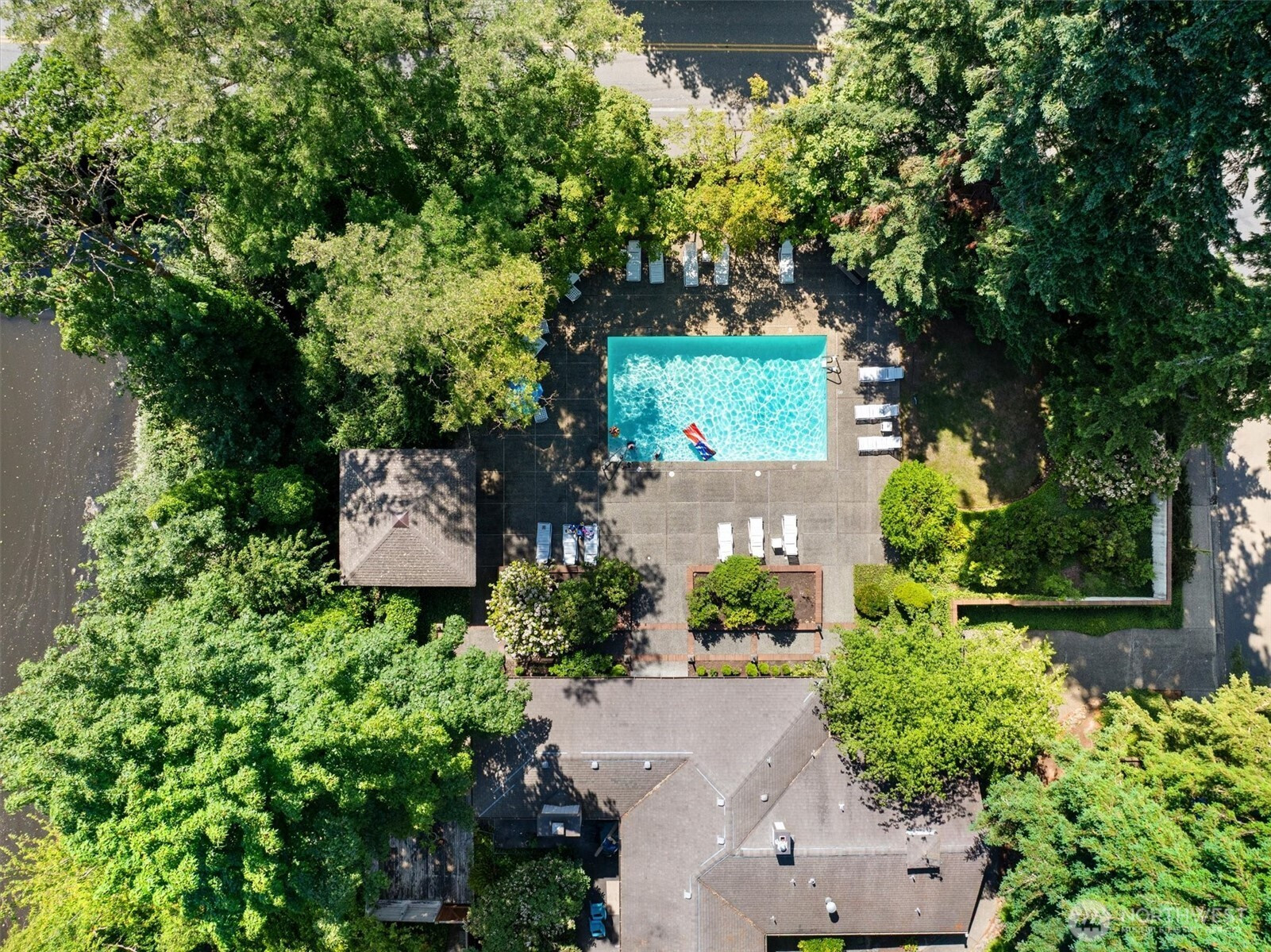 9623 NE Riverbend Drive, Bothell, WA 98011