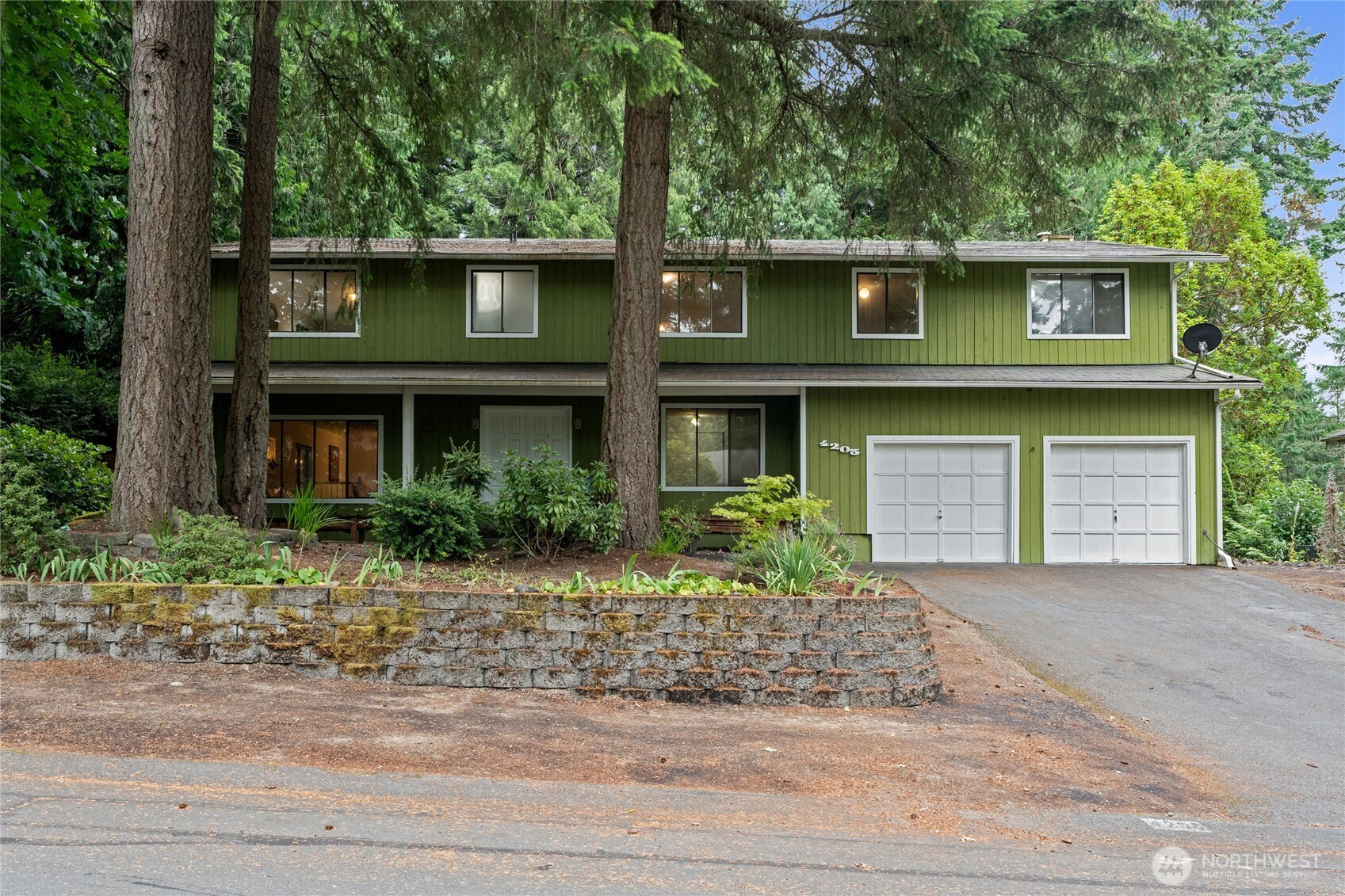 4205 32nd Avenue Ct, Gig Harbor, WA 98335