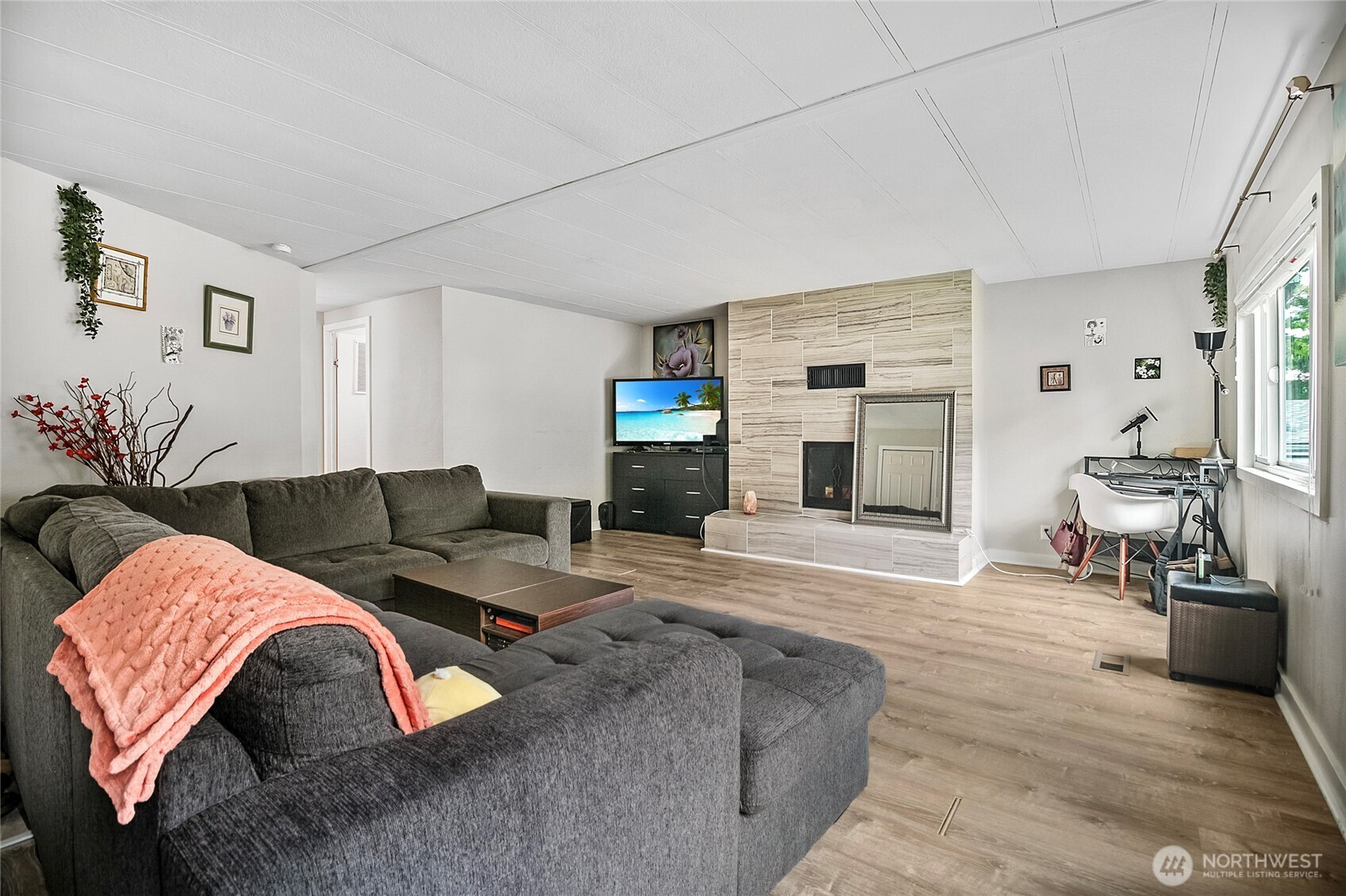 3305 207th Place SE, Bothell, WA 98012