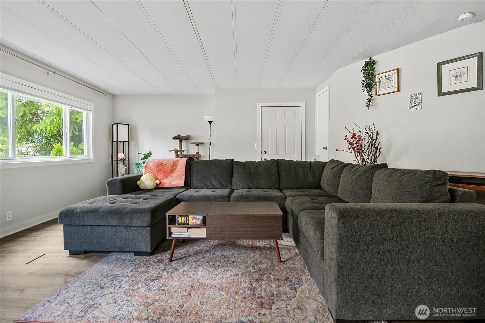 3305 207th Place SE, Bothell, WA 98012