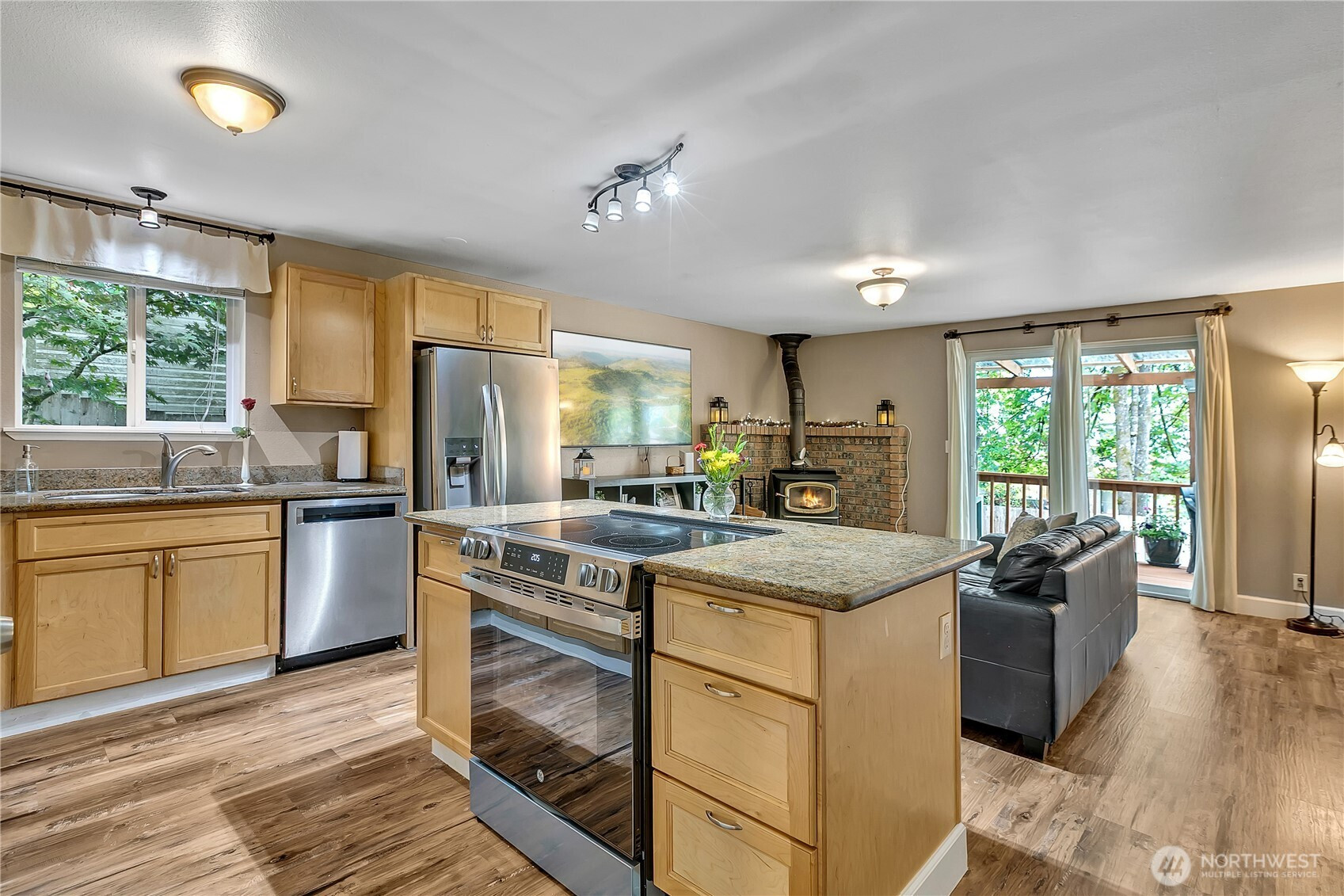 21628 SE 271st Street, Maple Valley, WA 98038