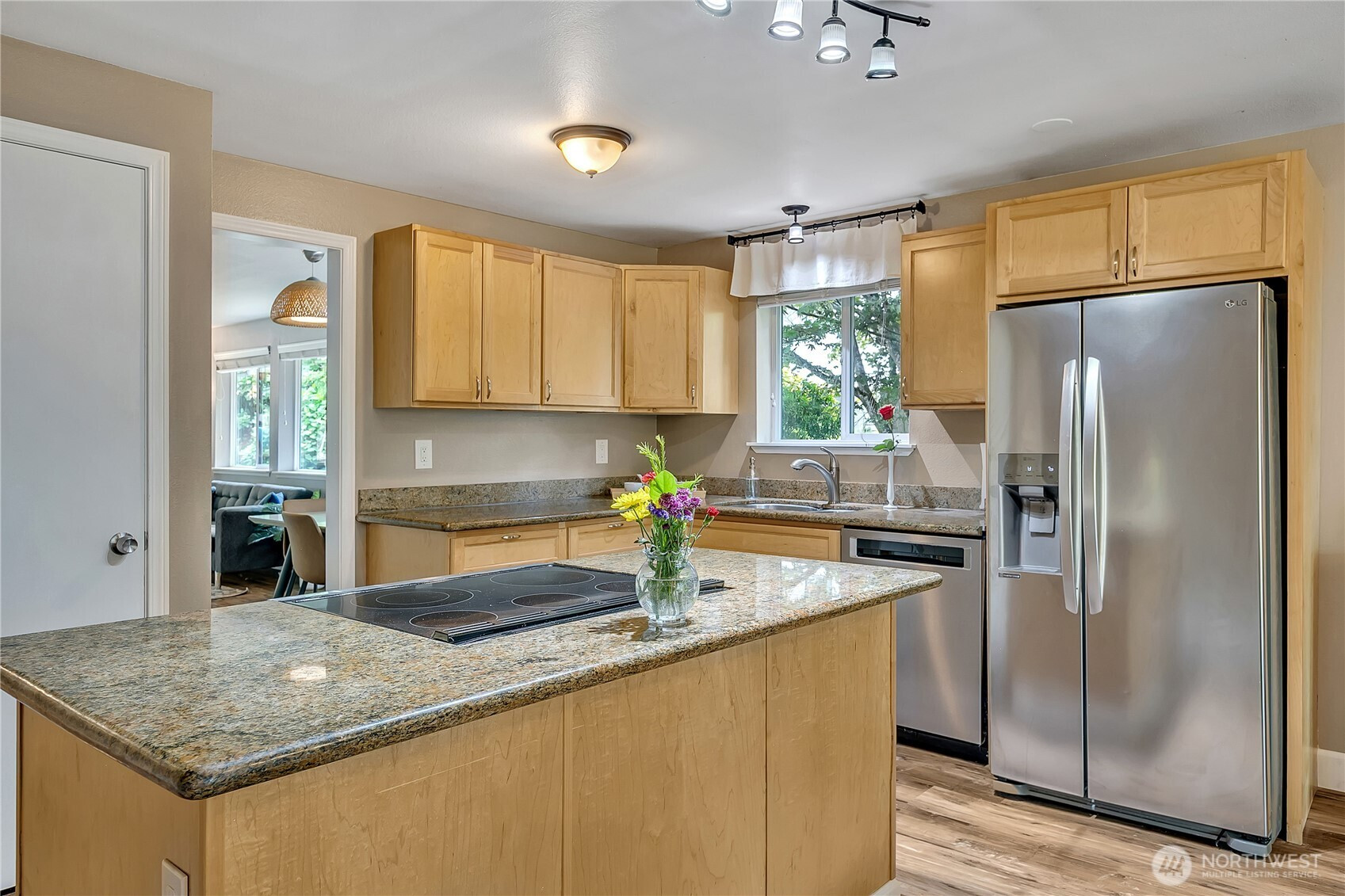 21628 SE 271st Street, Maple Valley, WA 98038