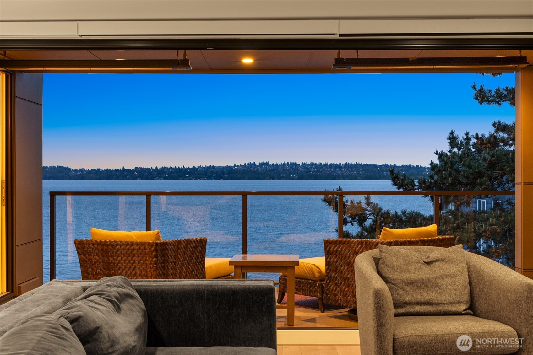 807 Lake Street S, Kirkland, WA 98033