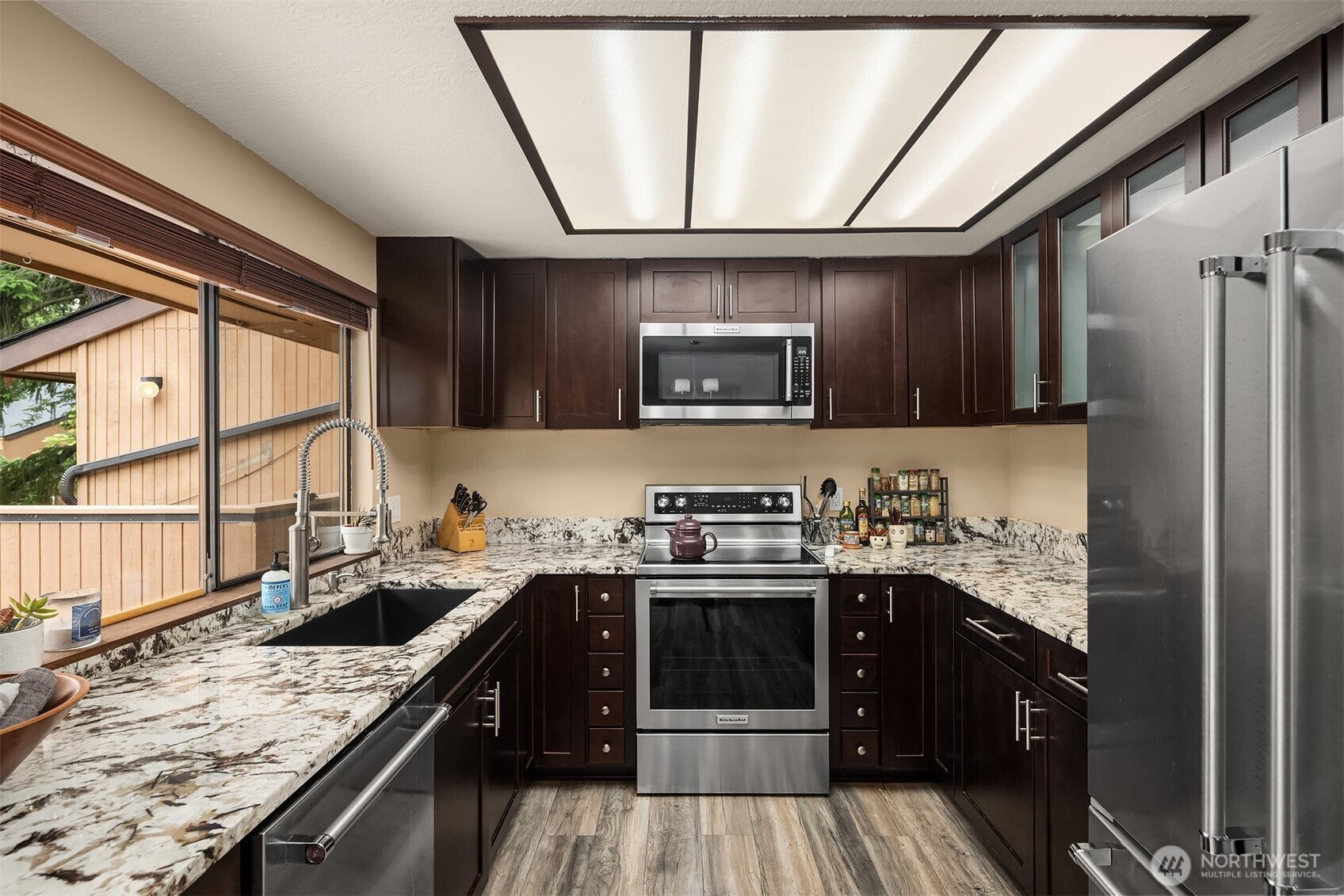 11201 3rd Avenue SE, Everett, WA 98208