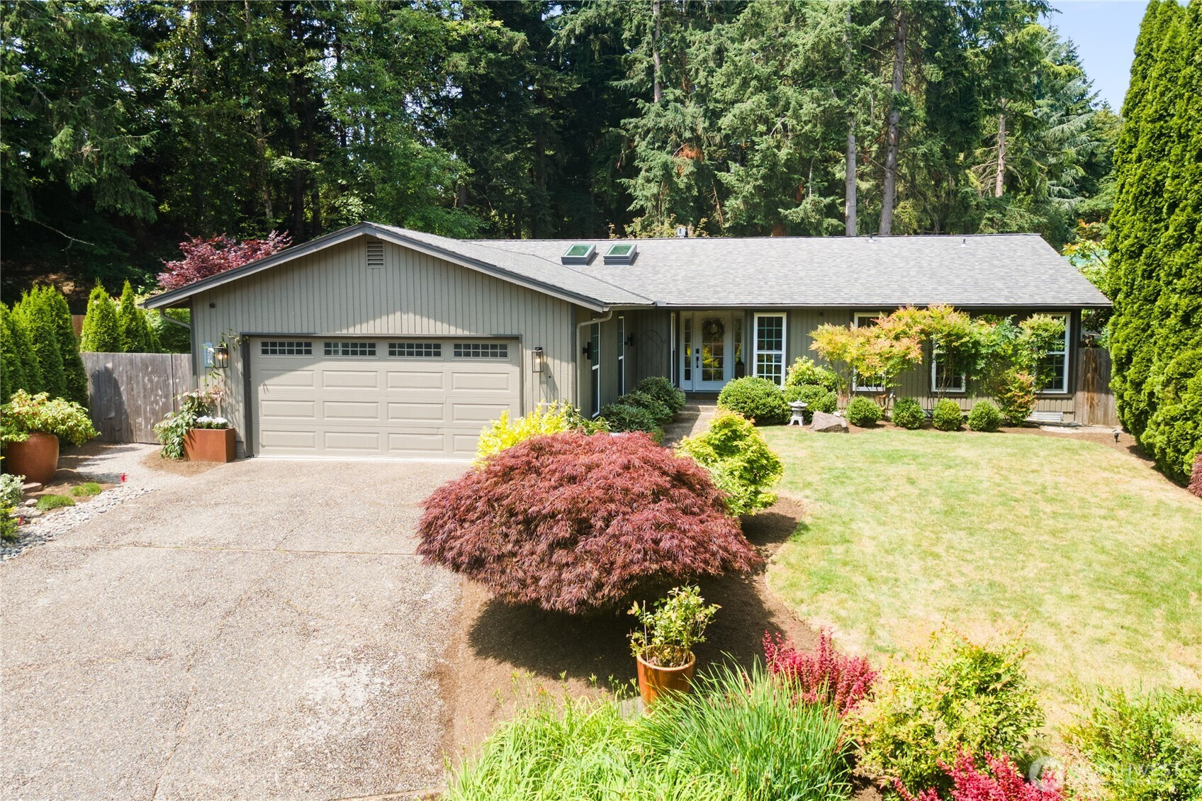 4812 158th Court NE, Redmond, WA 98052