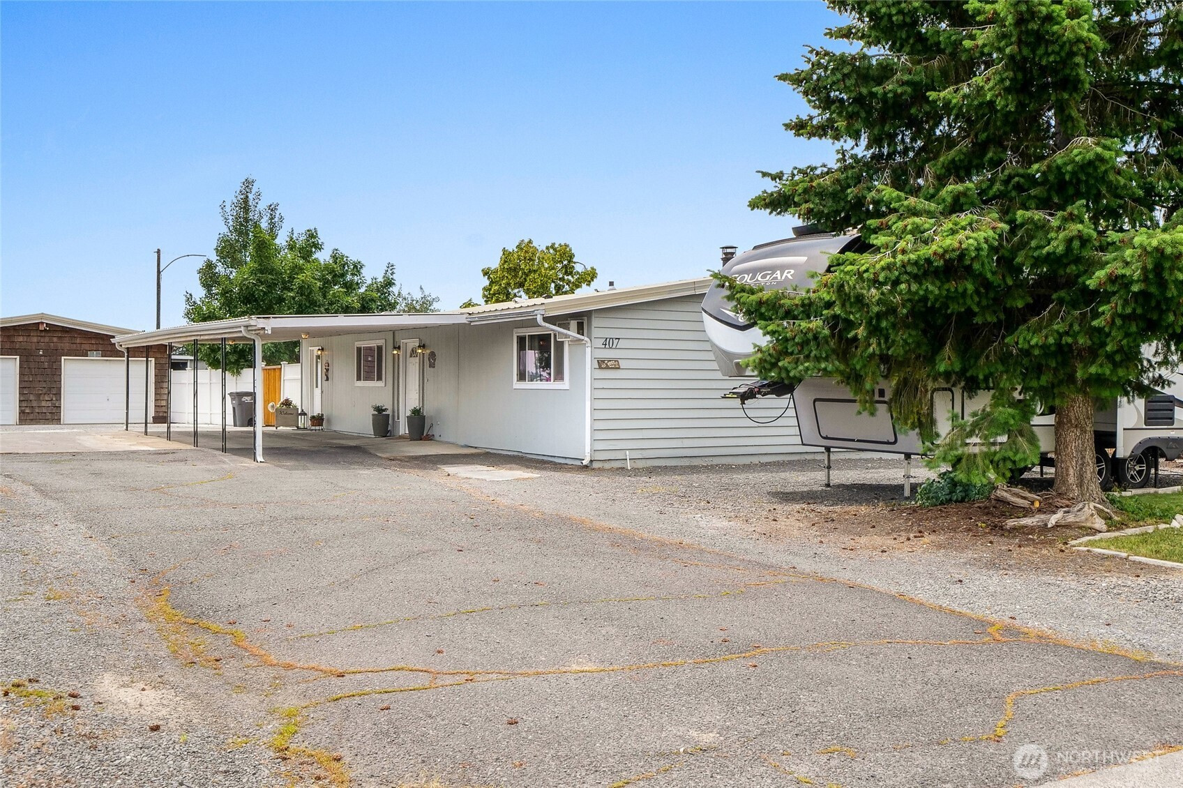 407 Offut Drive, Moses Lake, WA 98837