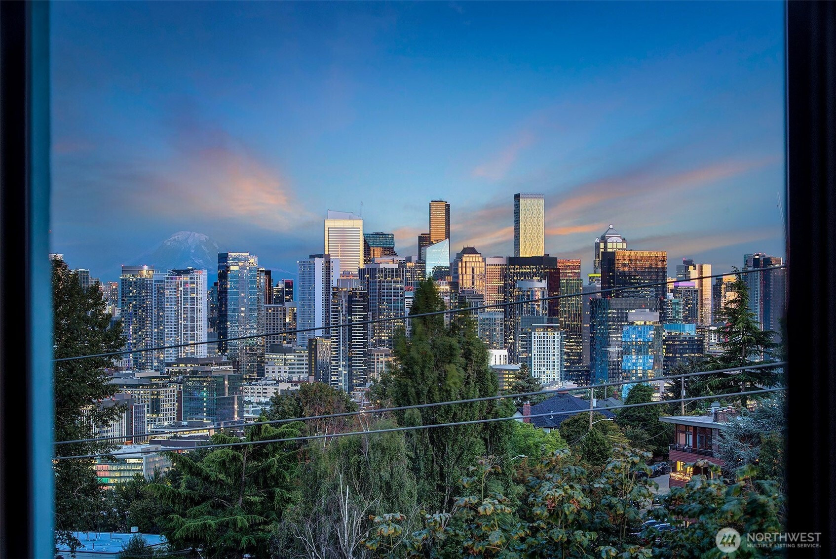 1902 Bigelow Avenue N, Seattle, WA 98109