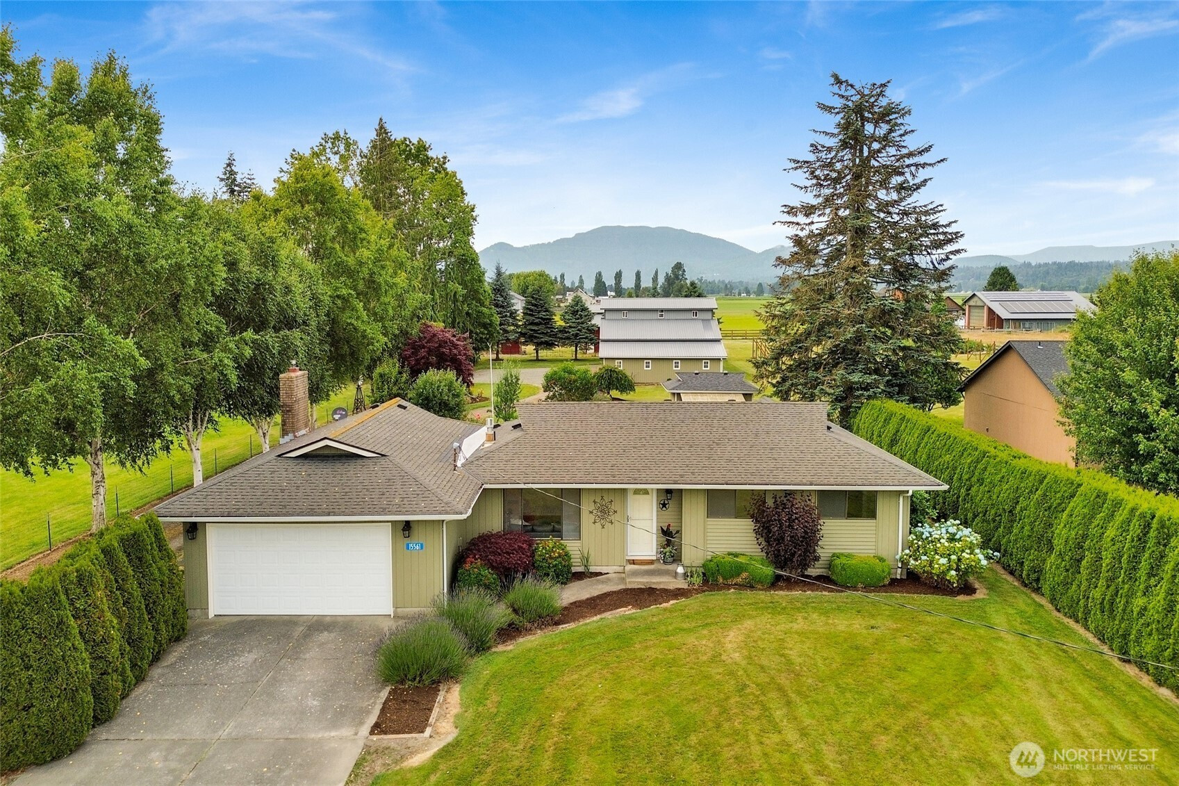 15561 Field Road, Bow, WA 98232