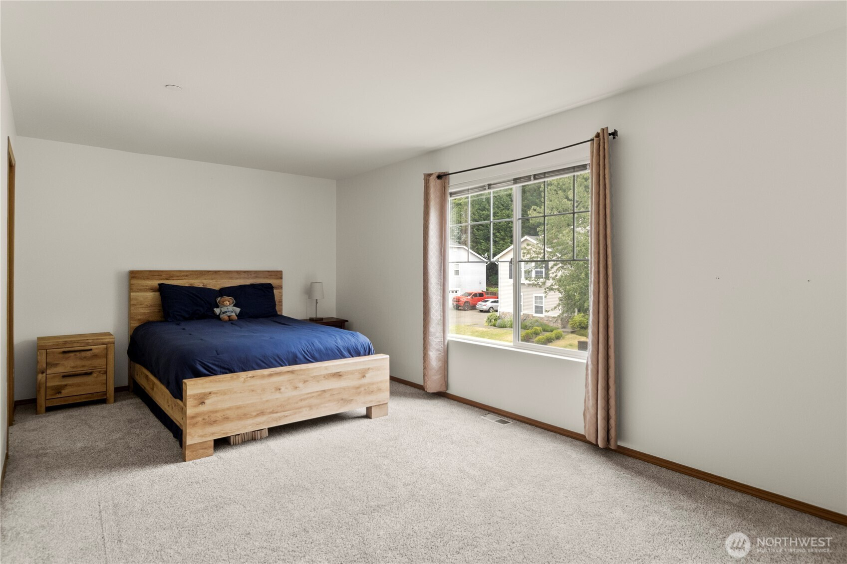 1662 Jensen Avenue, Dupont, WA 98327