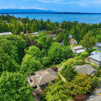 9201 24th Avenue NW, Seattle, WA 98117