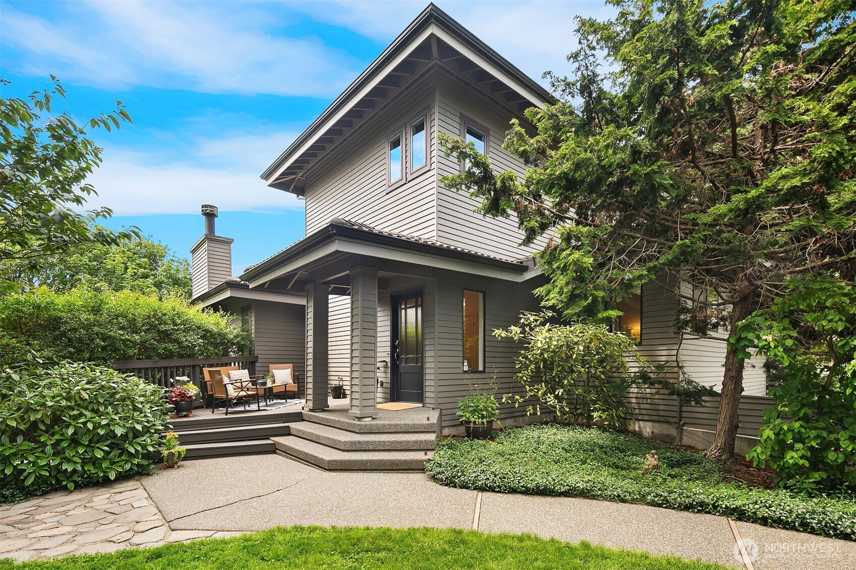 9201 24th Avenue NW, Seattle, WA 98117