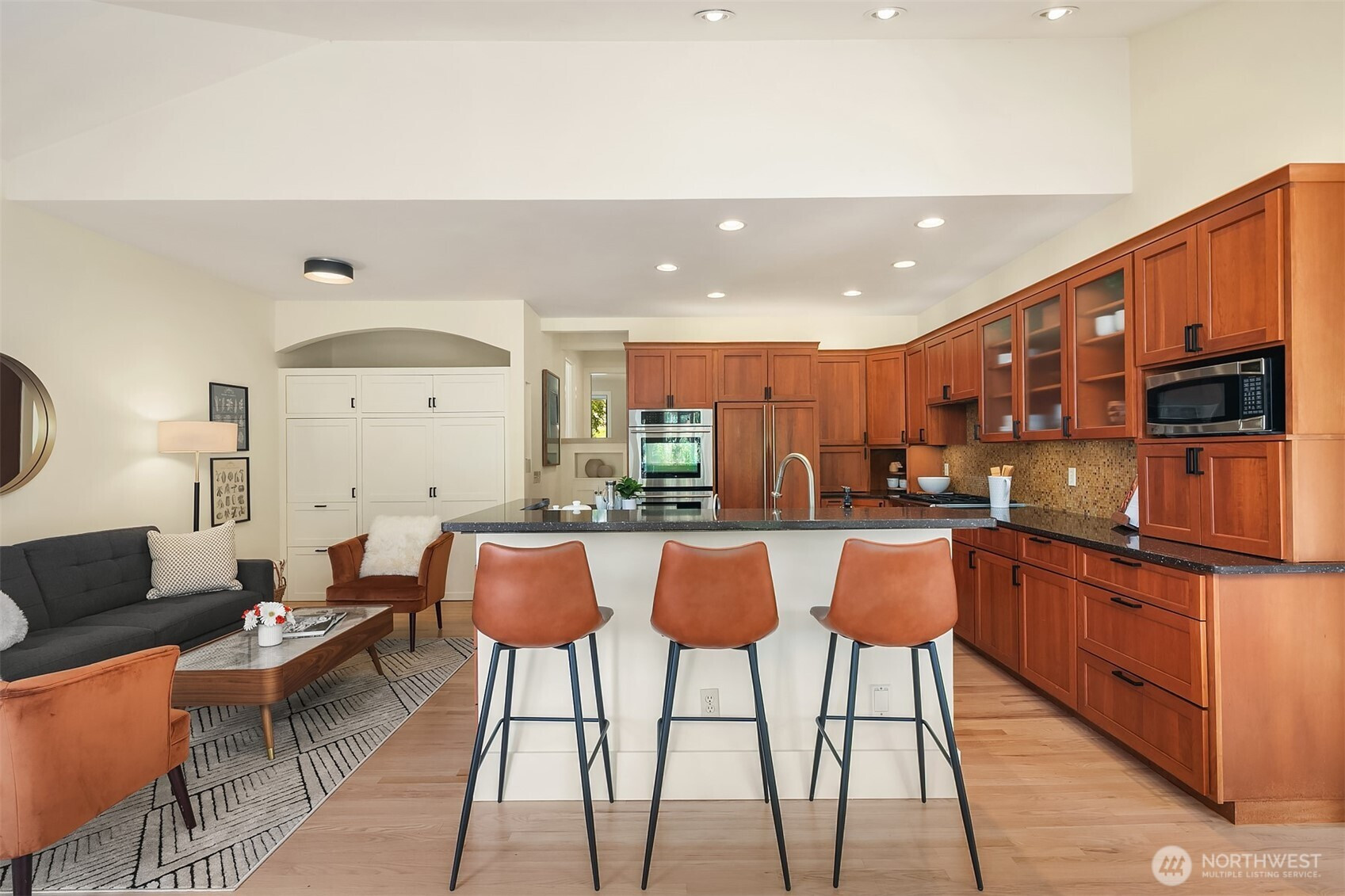 9201 24th Avenue NW, Seattle, WA 98117