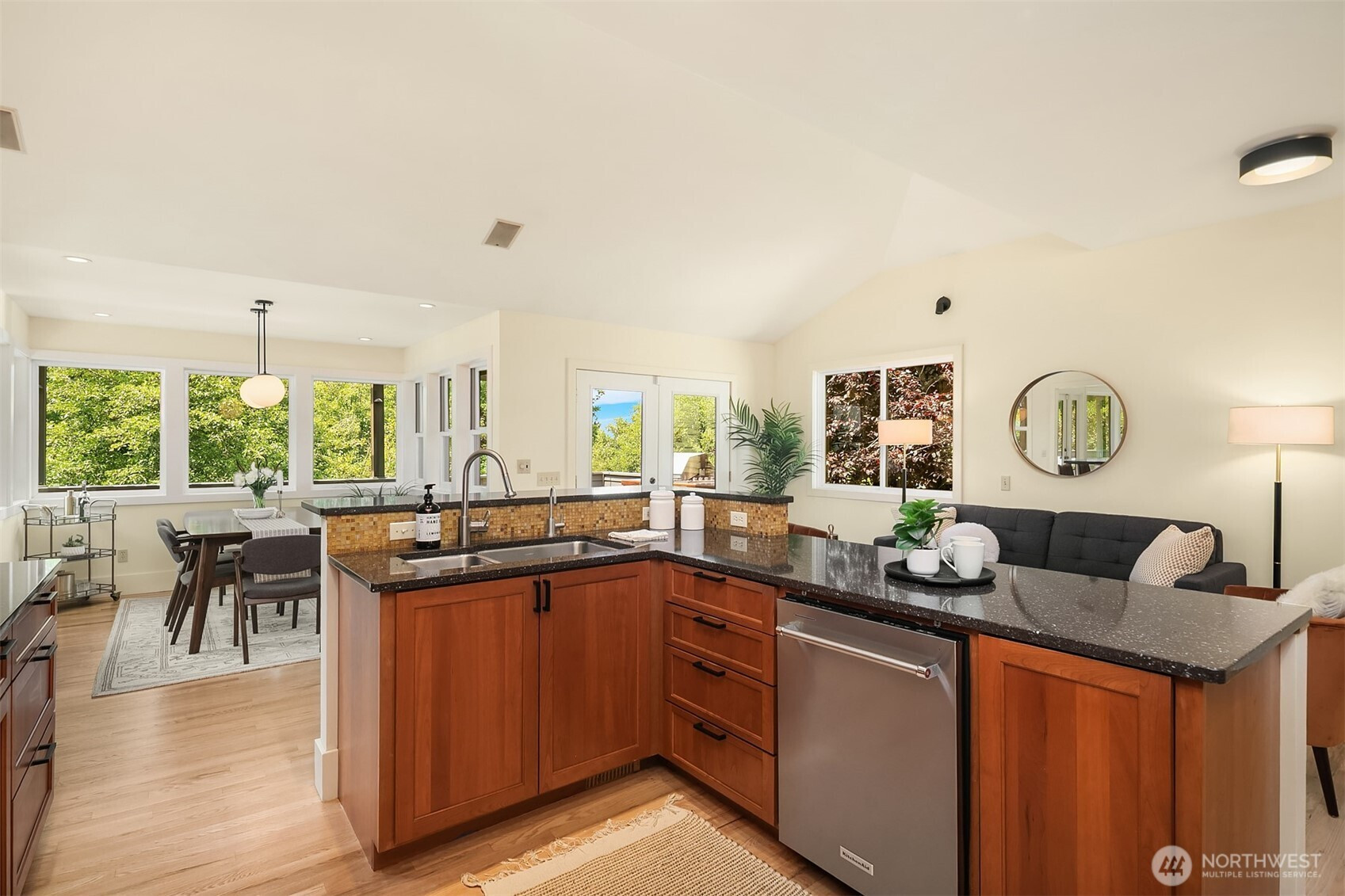 9201 24th Avenue NW, Seattle, WA 98117