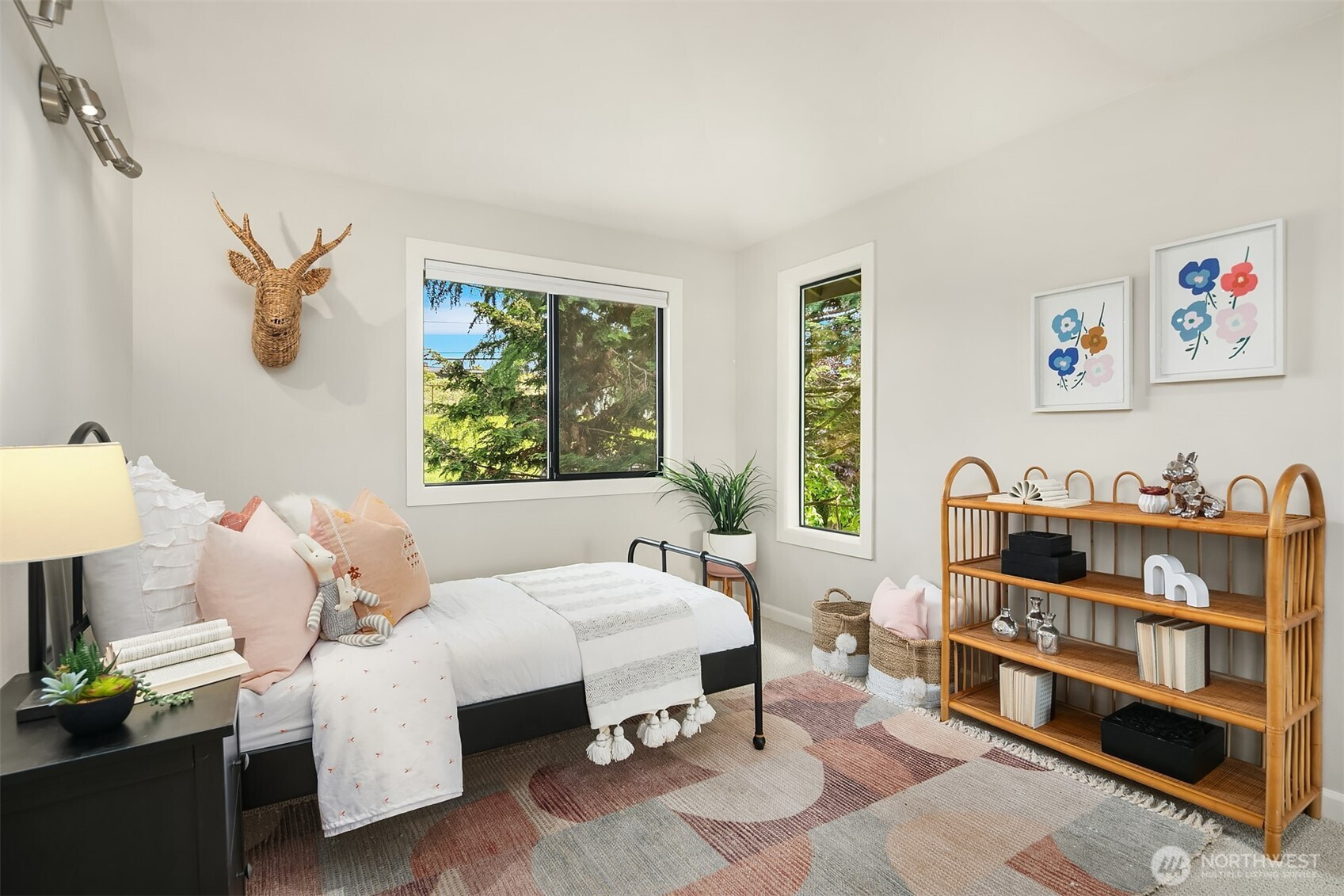 9201 24th Avenue NW, Seattle, WA 98117