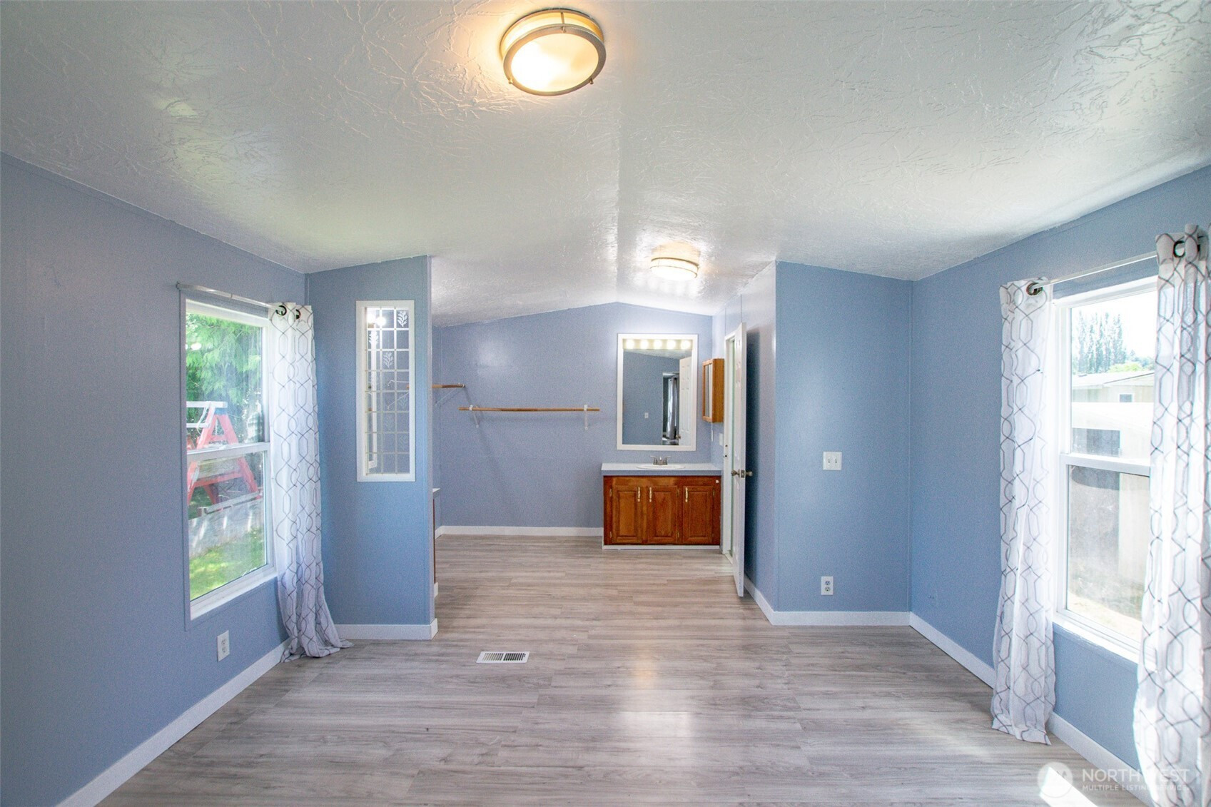 2000 Broadway Avenue, Hoquiam, WA 98550