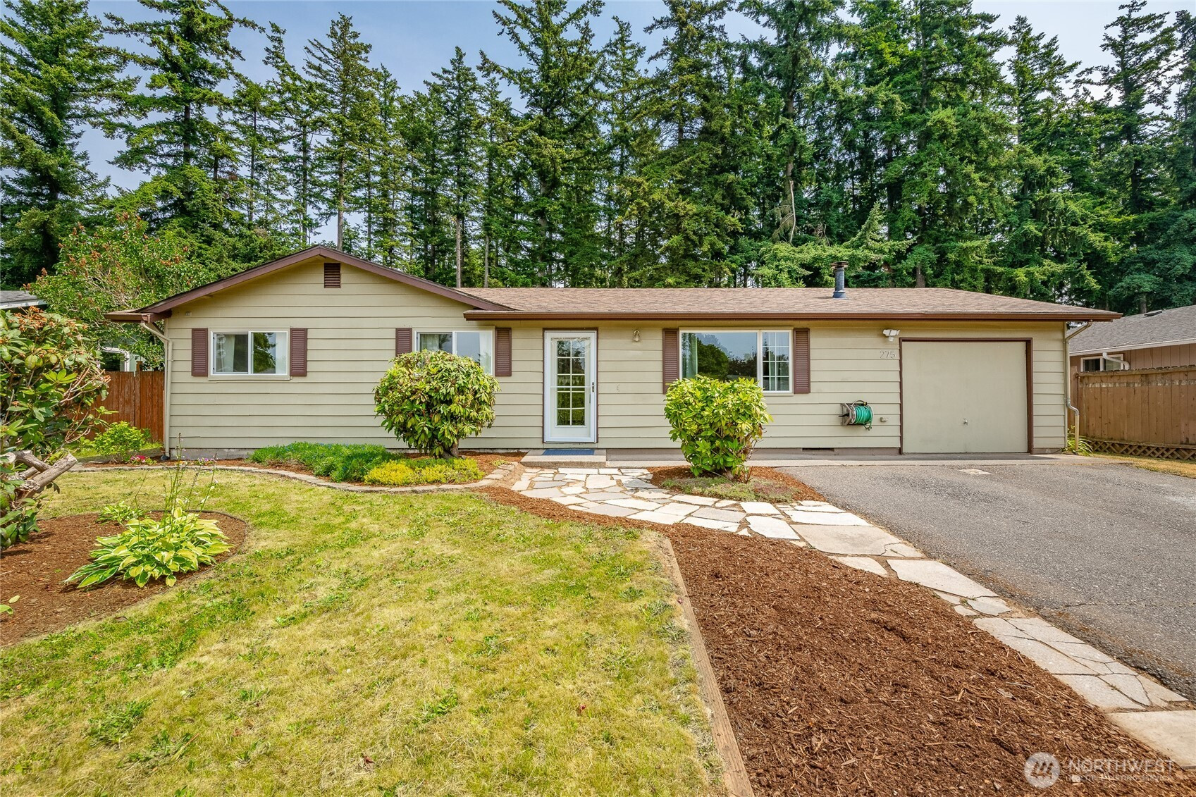 275 Pollman Circle, Lynden, WA 98264