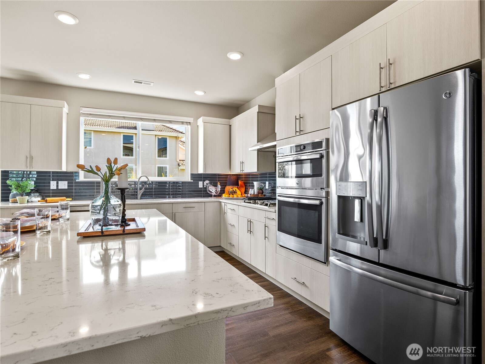 8269 S 118th Court, Seattle, WA 98178