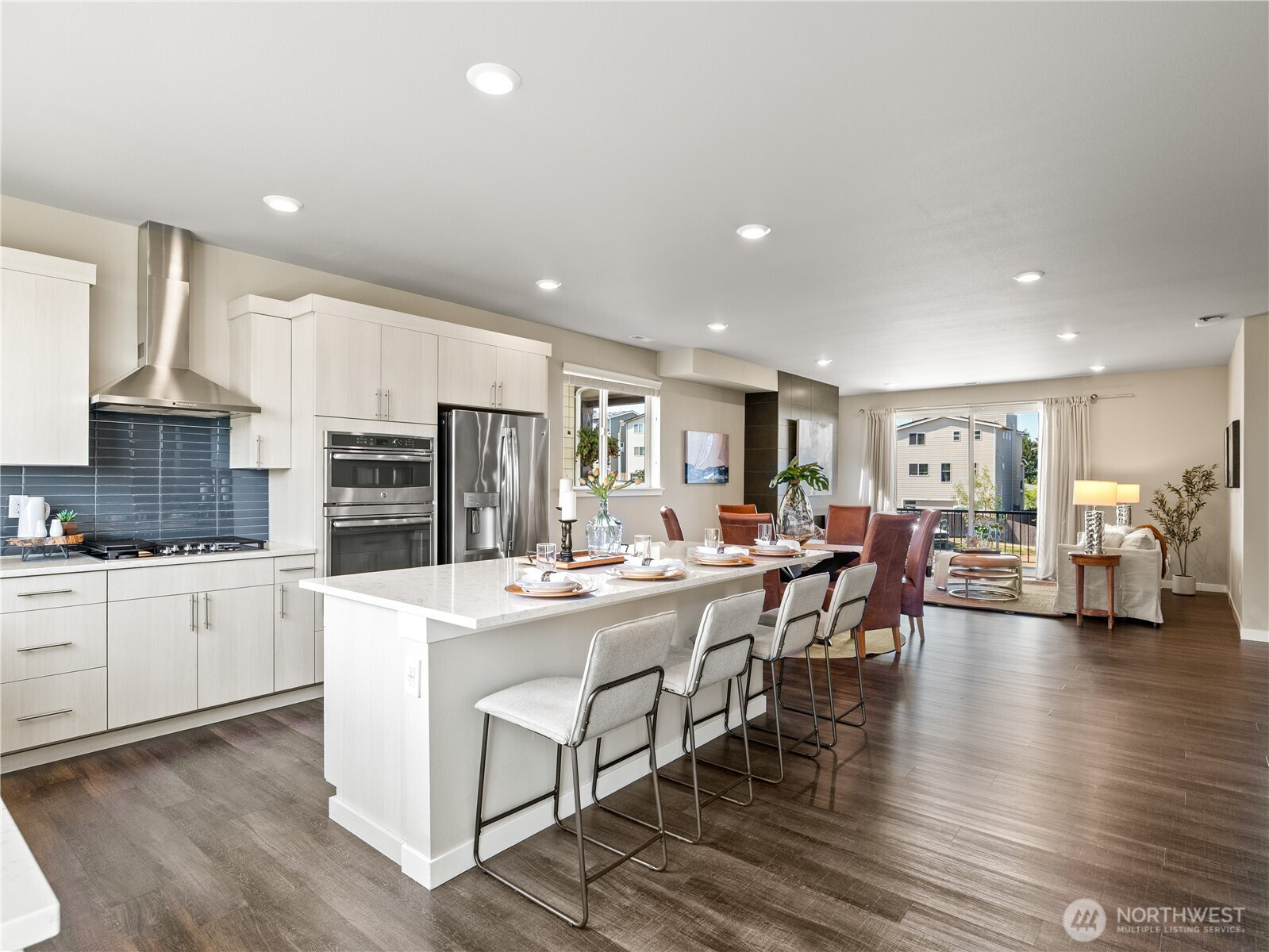 8269 S 118th Court, Seattle, WA 98178